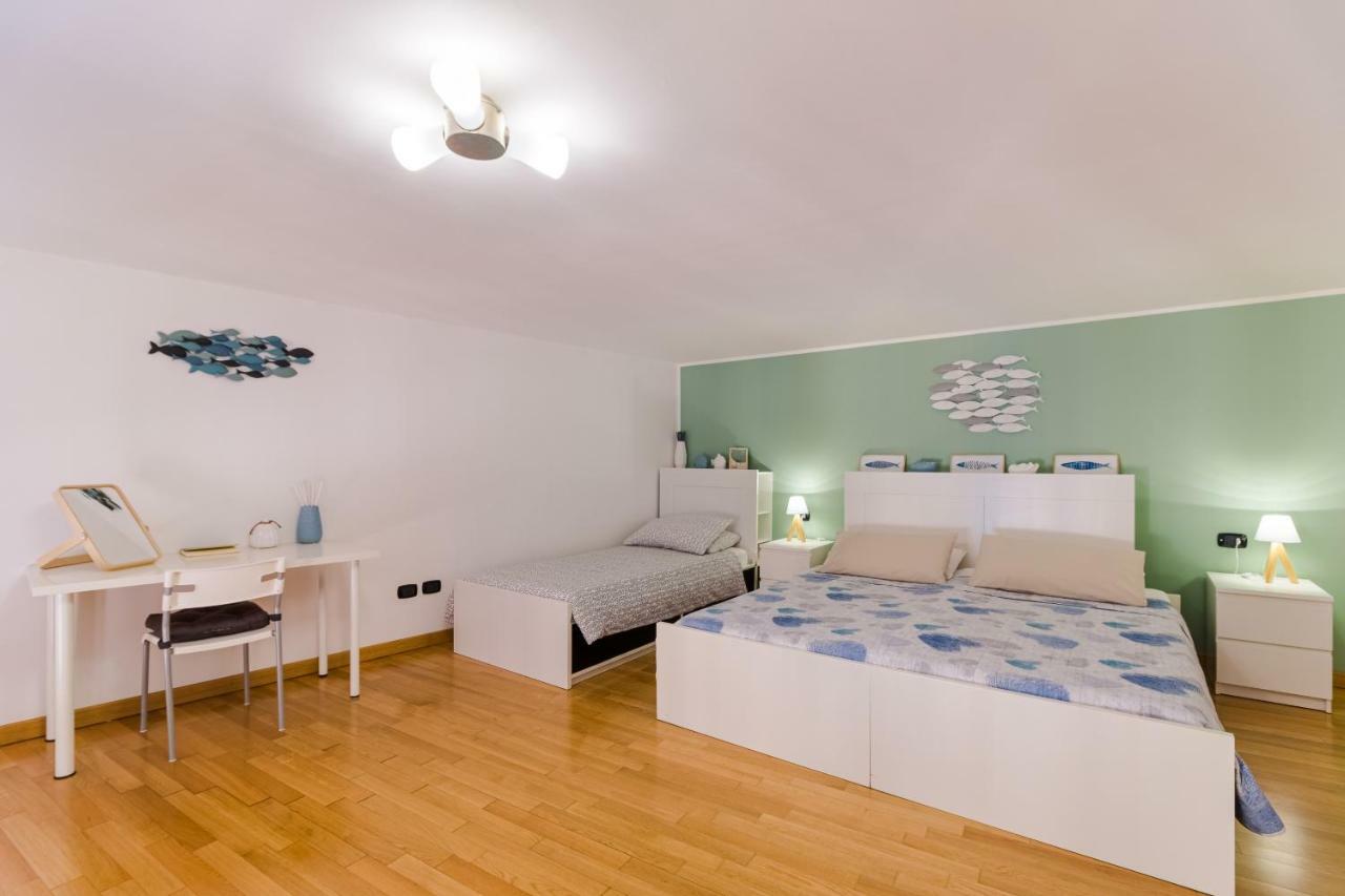 Modern House Apartment Napoli Bagian luar foto