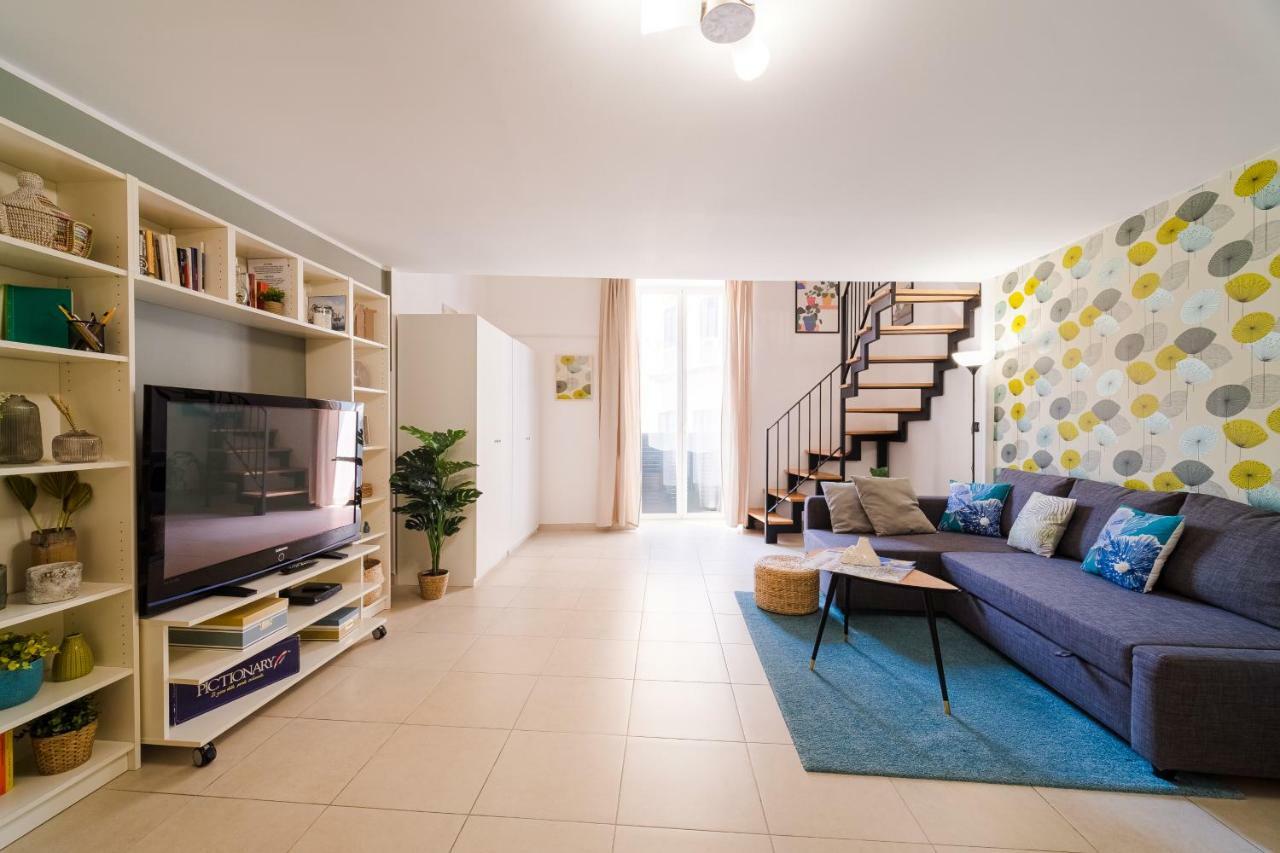 Modern House Apartment Napoli Bagian luar foto